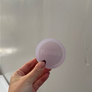 Kosas Cloud set in Airy